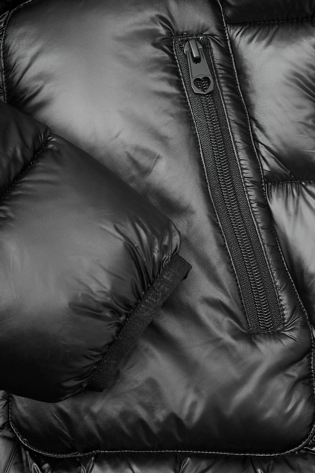 Iconic Puffer Jacket Black