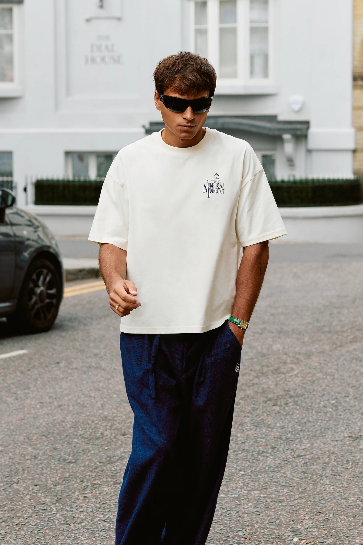 Art & Business Tee Ivory