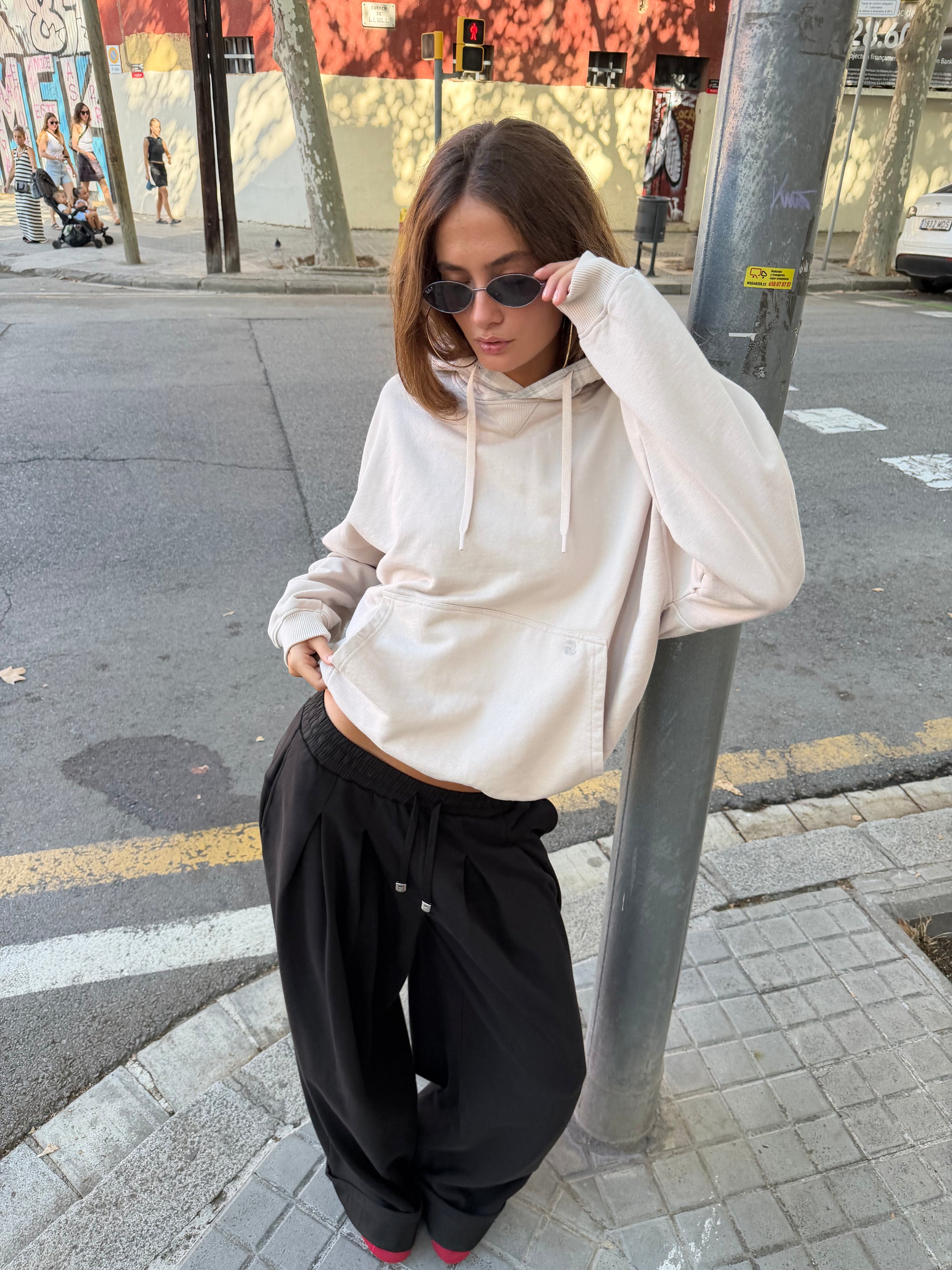 Monster Hoodie Beige