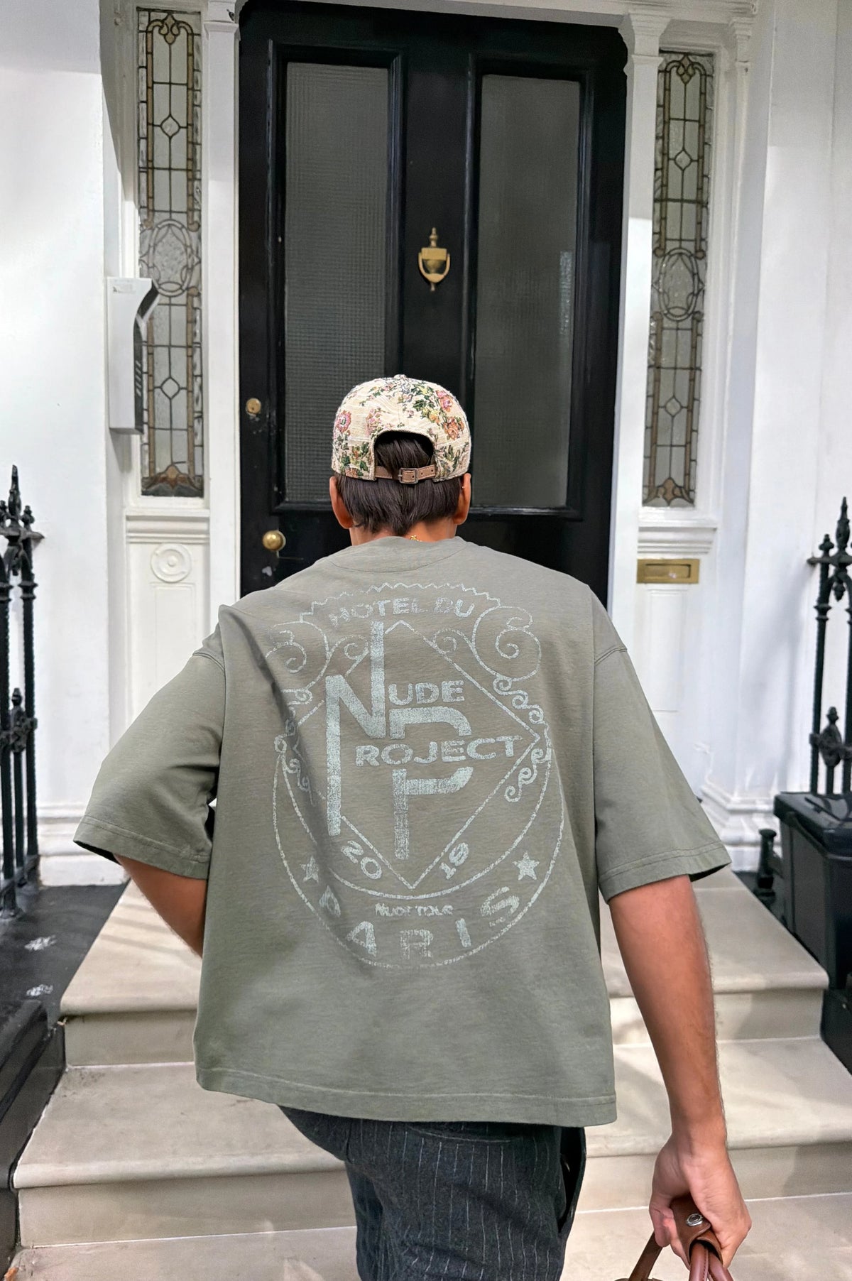 Hotel Tee Khaki