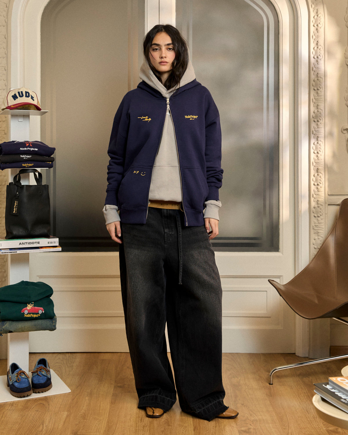 woman [Model is 175cm/5'9" wearing size M]