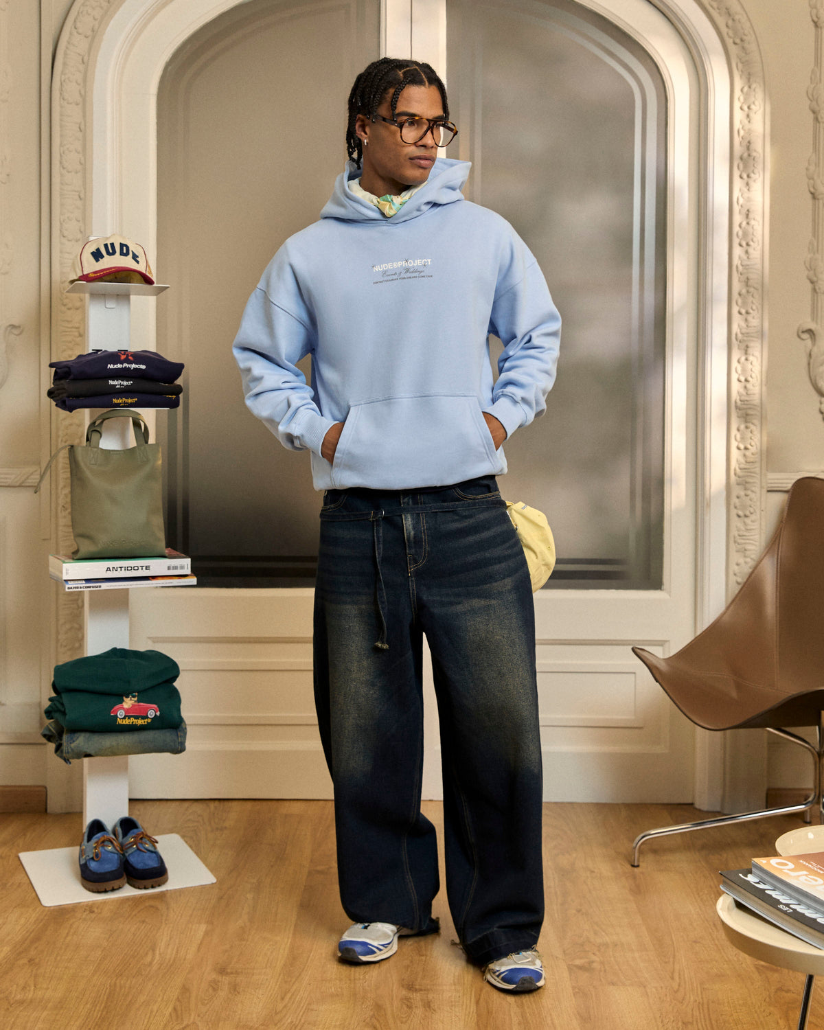 man [Man model is 180cm/5'11" wearing size L]