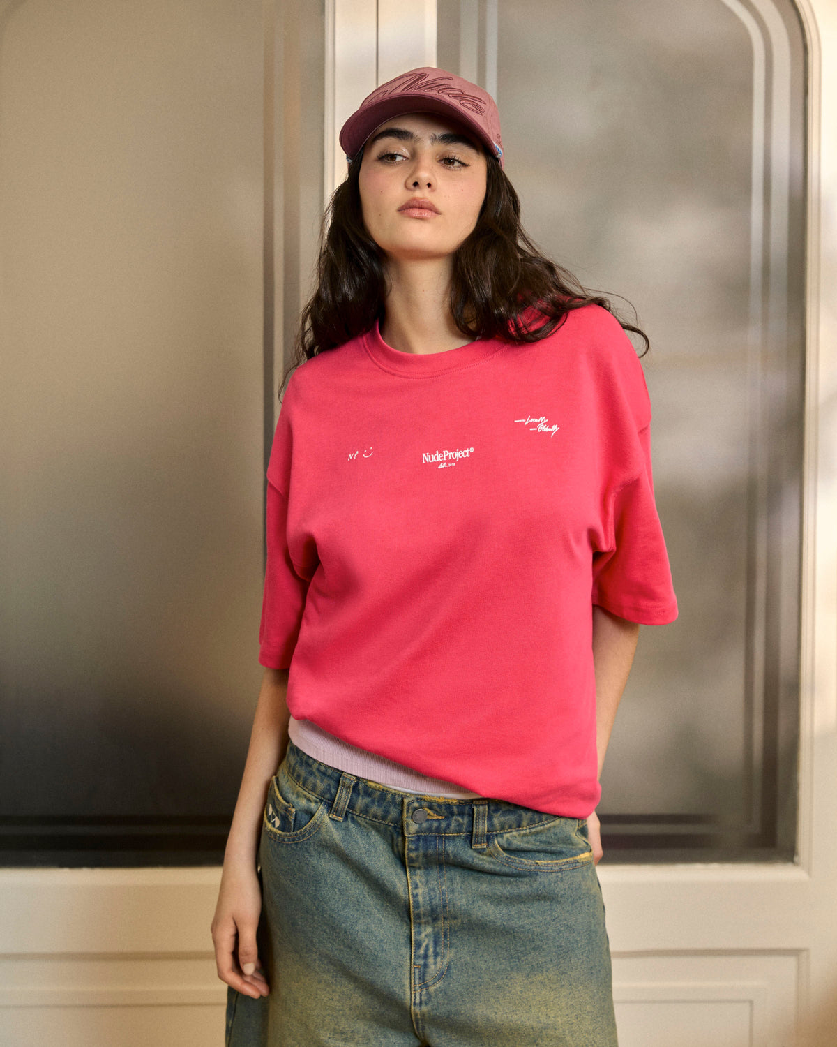 woman [Woman model is 175cm/5'9" wearing size M]