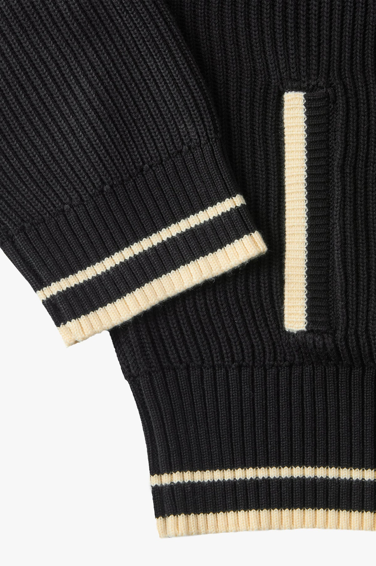 Ying-Yang Quarter-Zip Knit Black