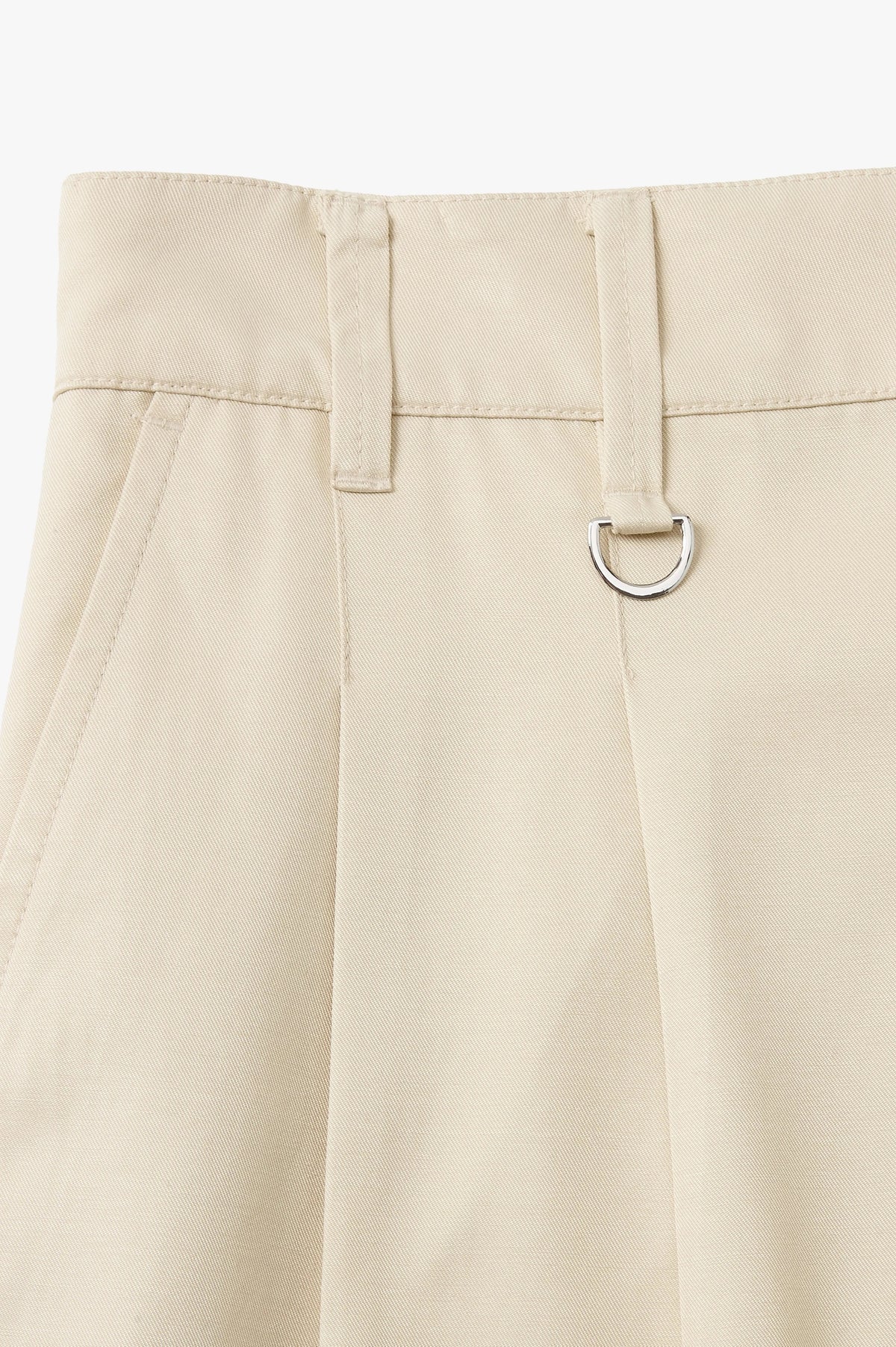 Pleated Chino Shorts Ivory