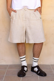 MAN [Model is 181cm / 5'11" wearing size 42]