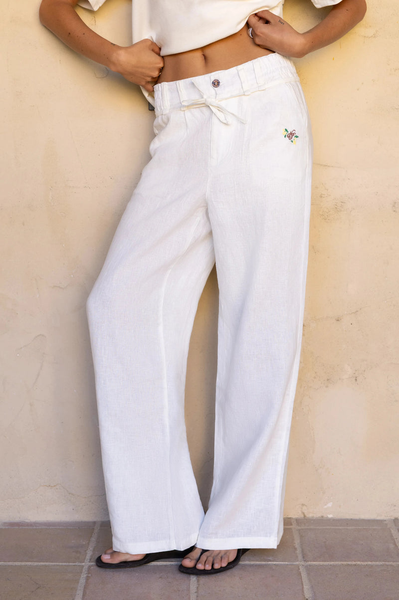 WOMAN [Model is 171cm / 5'7" wearing size 36]