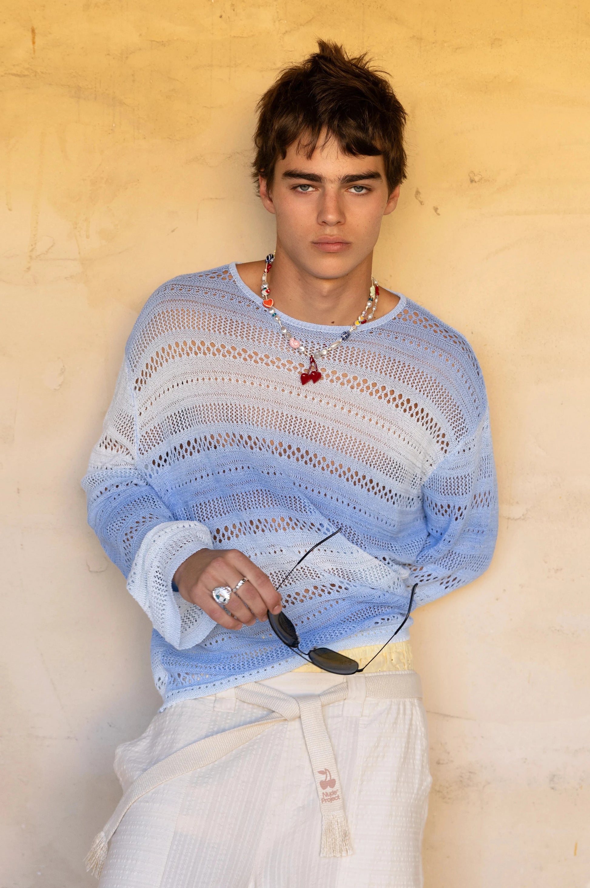MAN [Model is 181cm / 5'11" wearing size M]