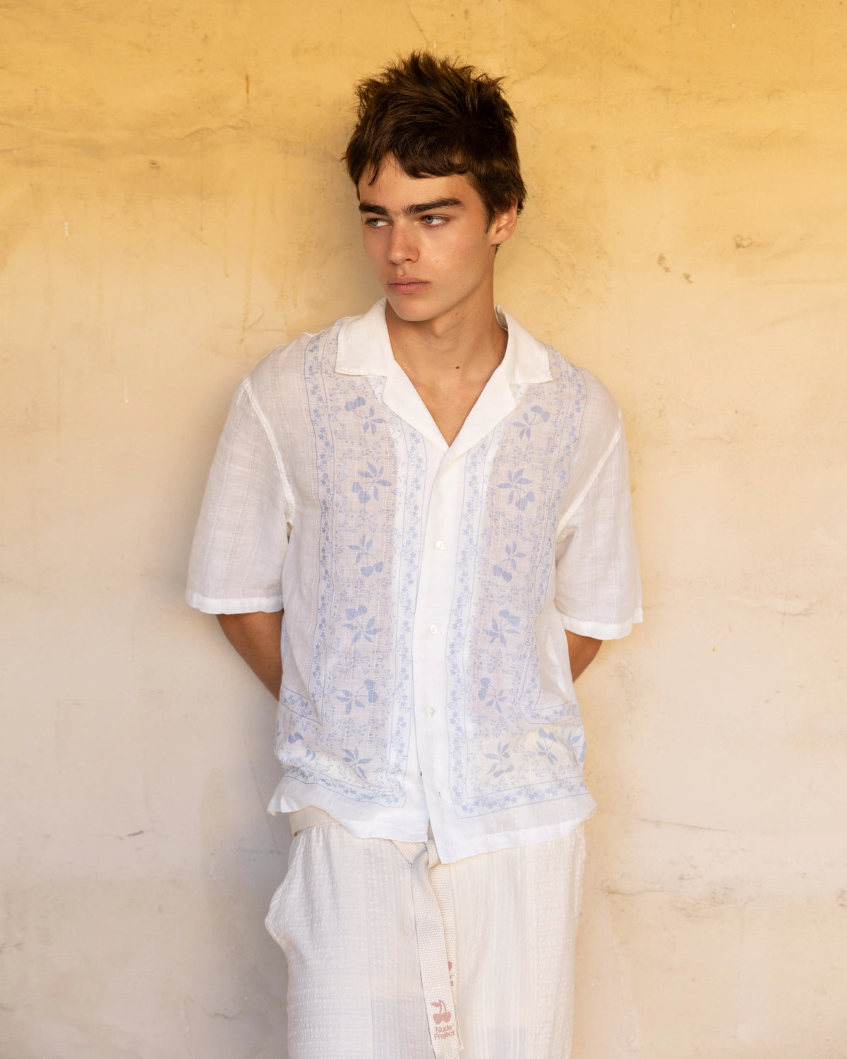 MAN [Model is 181cm / 5'11" wearing size M]