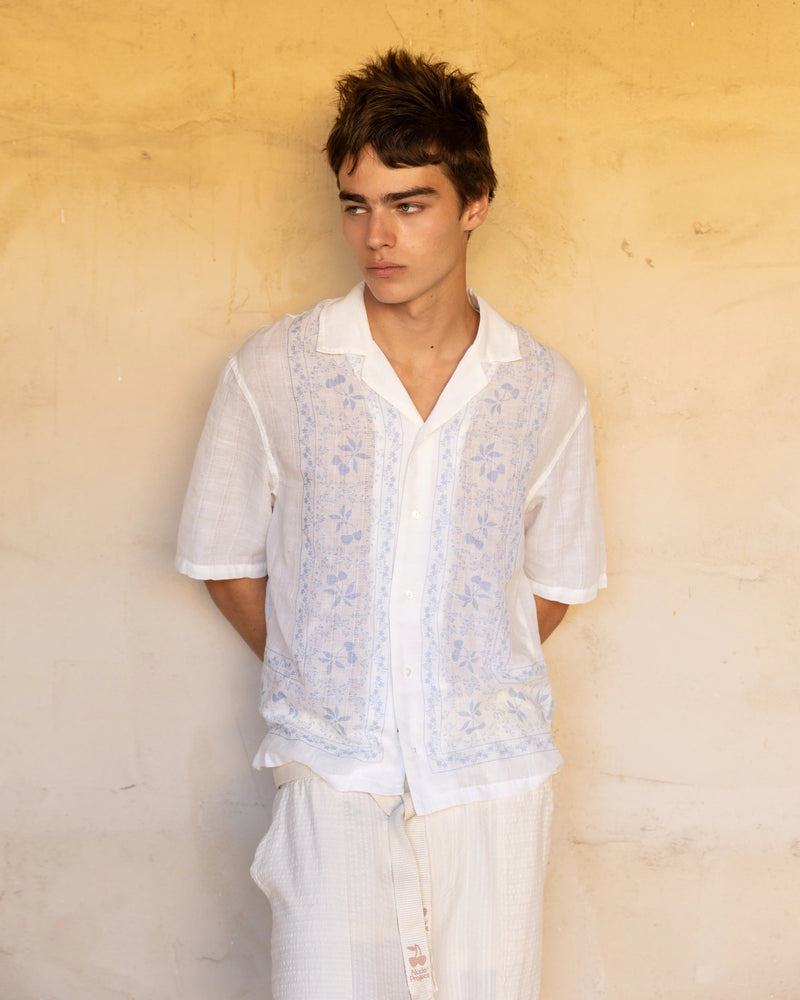 MAN [Model is 181cm / 5'11" wearing size M]