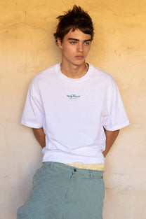 MAN [Model is 181cm / 5'11" wearing size M]