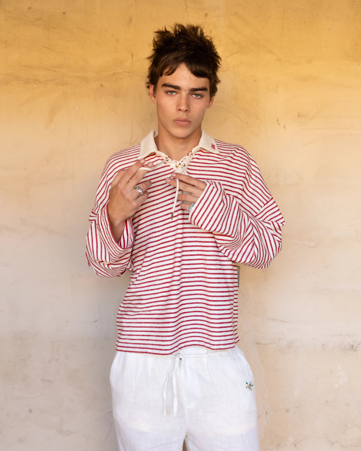 MAN [Model is 181cm / 5'11" wearing size M]