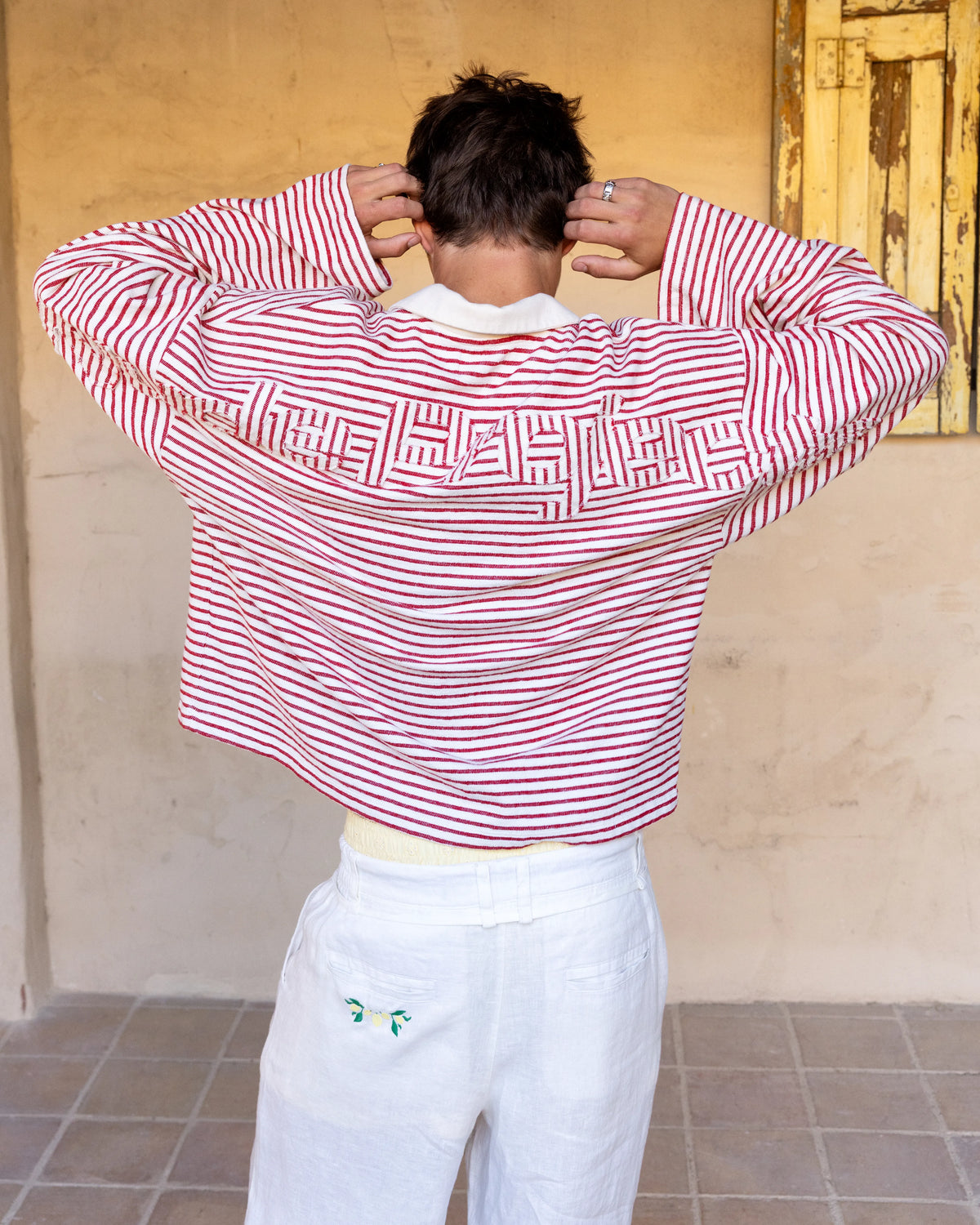 MAN [Model is 181cm / 5'11" wearing size M]