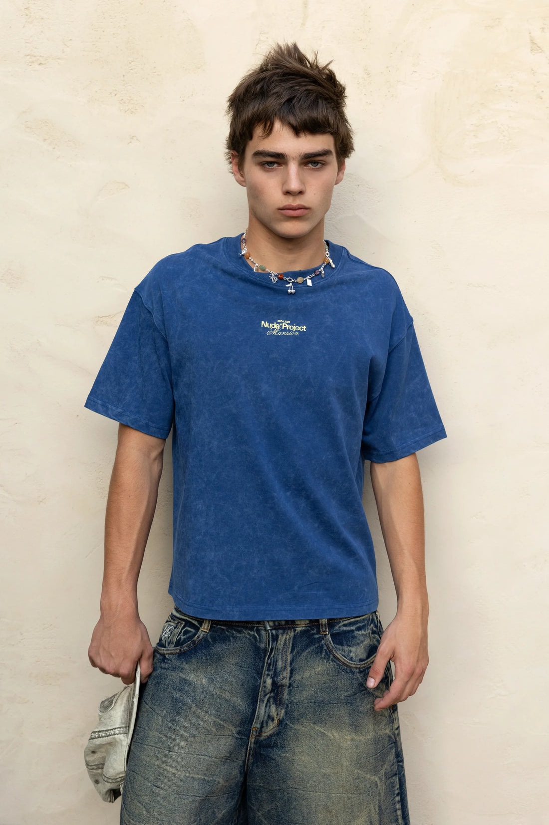 MAN [Model is 181cm / 5'11" wearing size M]
