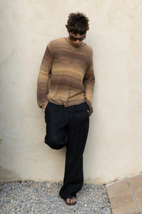 MAN [Model is 181cm / 5'11" wearing size 42]