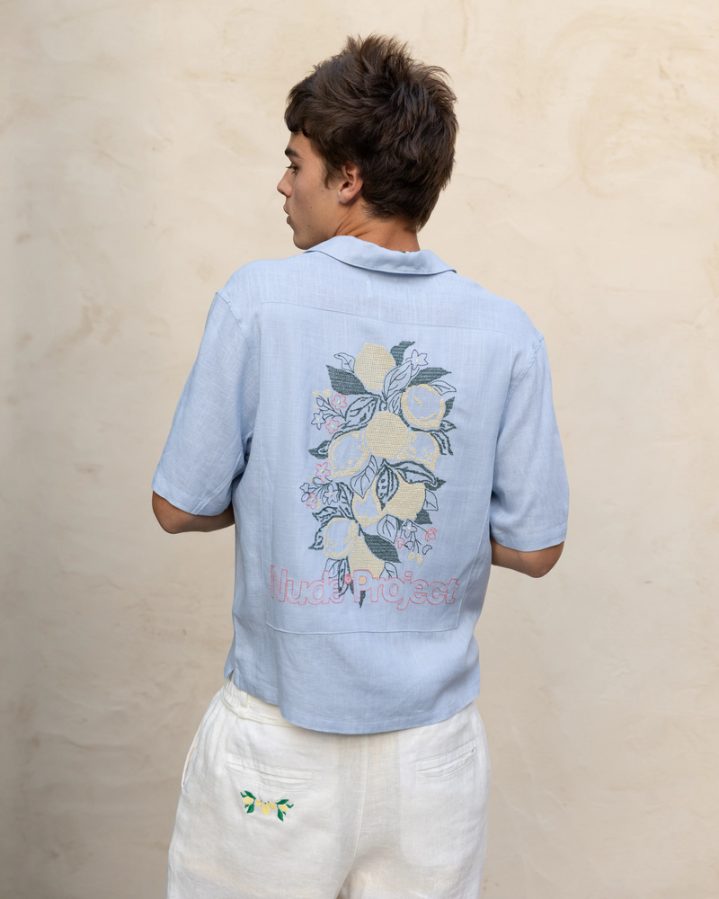 MAN [Model is 181cm / 5'11" wearing size M]
