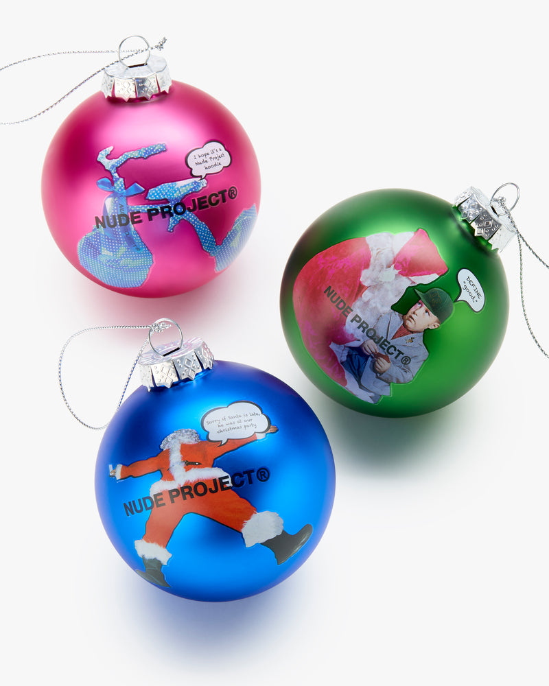 6X CHRISTMAS BALLS