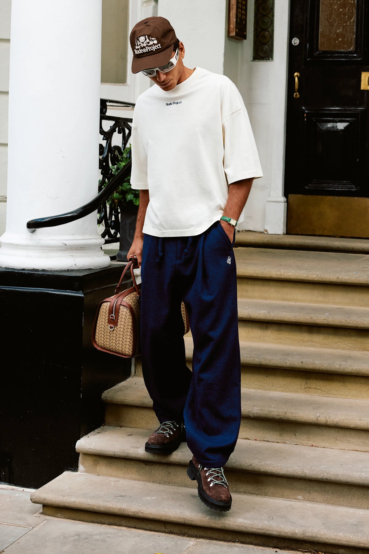 Hotel Tee Ivory