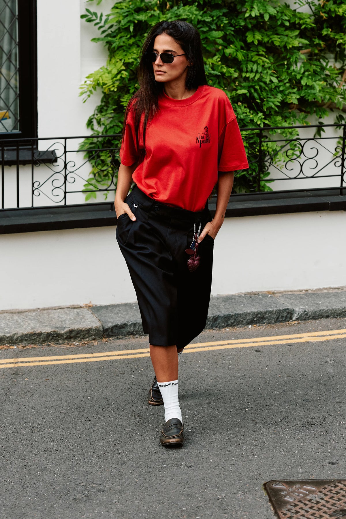 Art & Business Tee Red