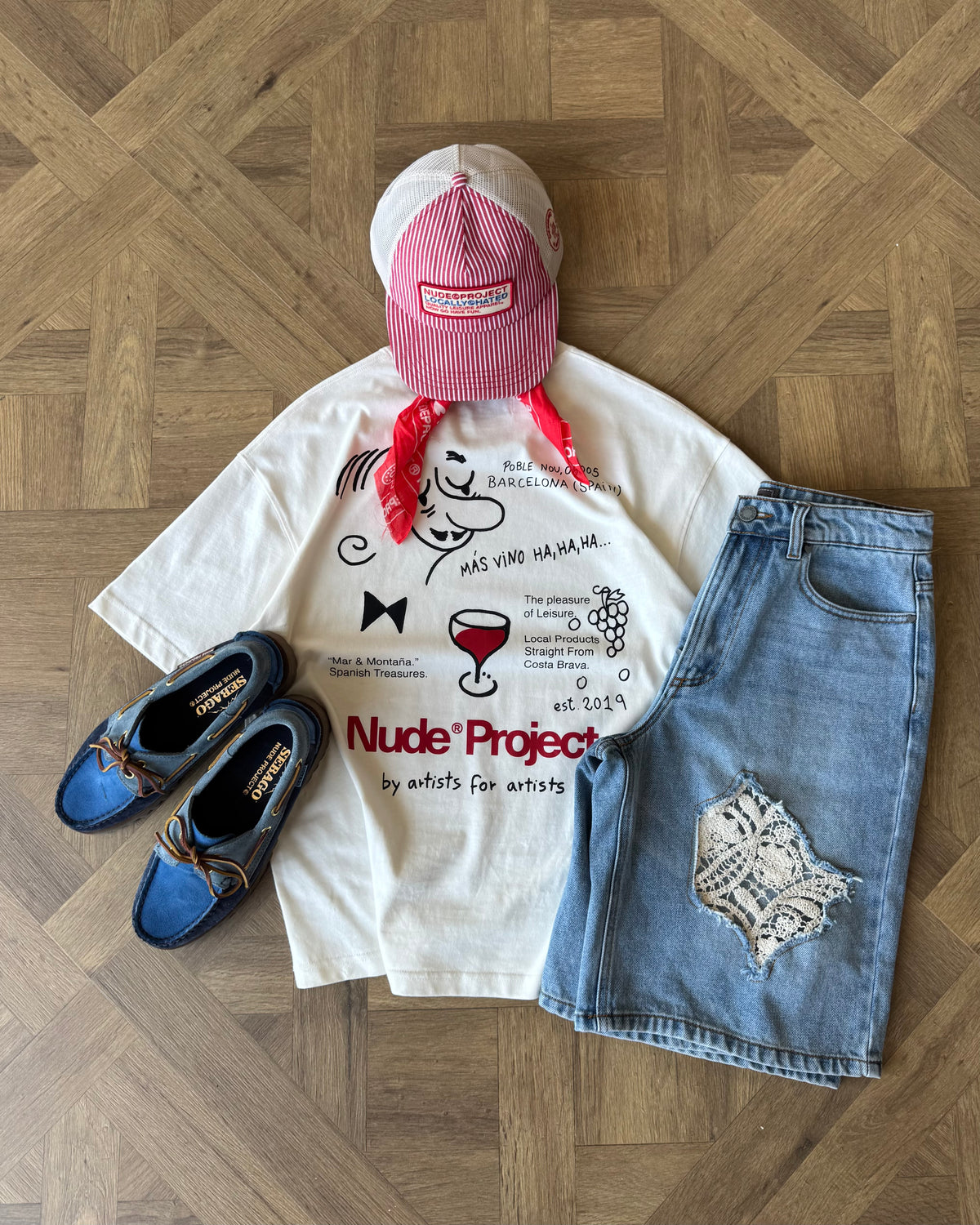 Más Vino Tee Marshmellow