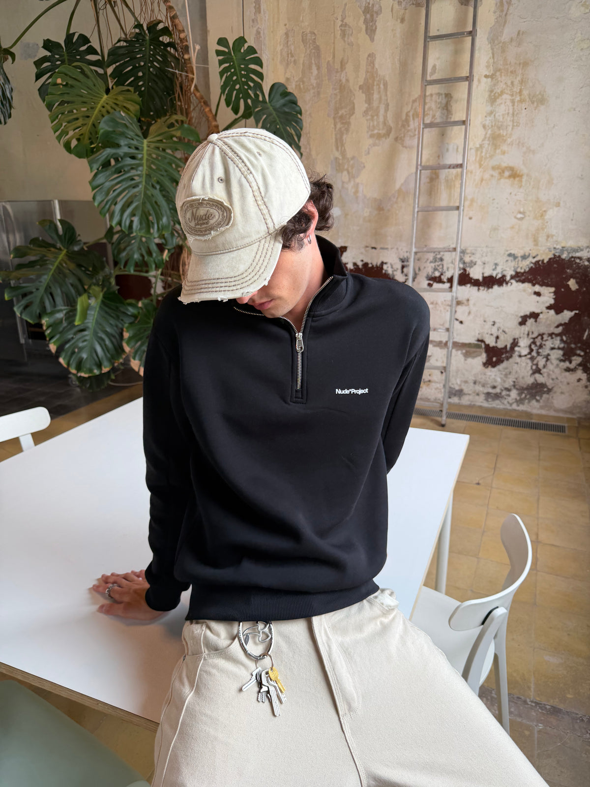 Origins Quarter-Zip Black