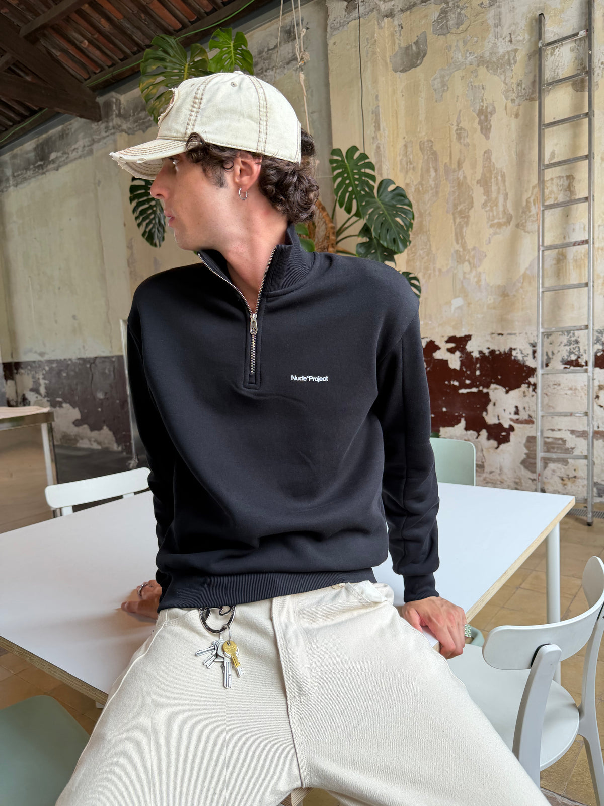 Origins Quarter-Zip Black