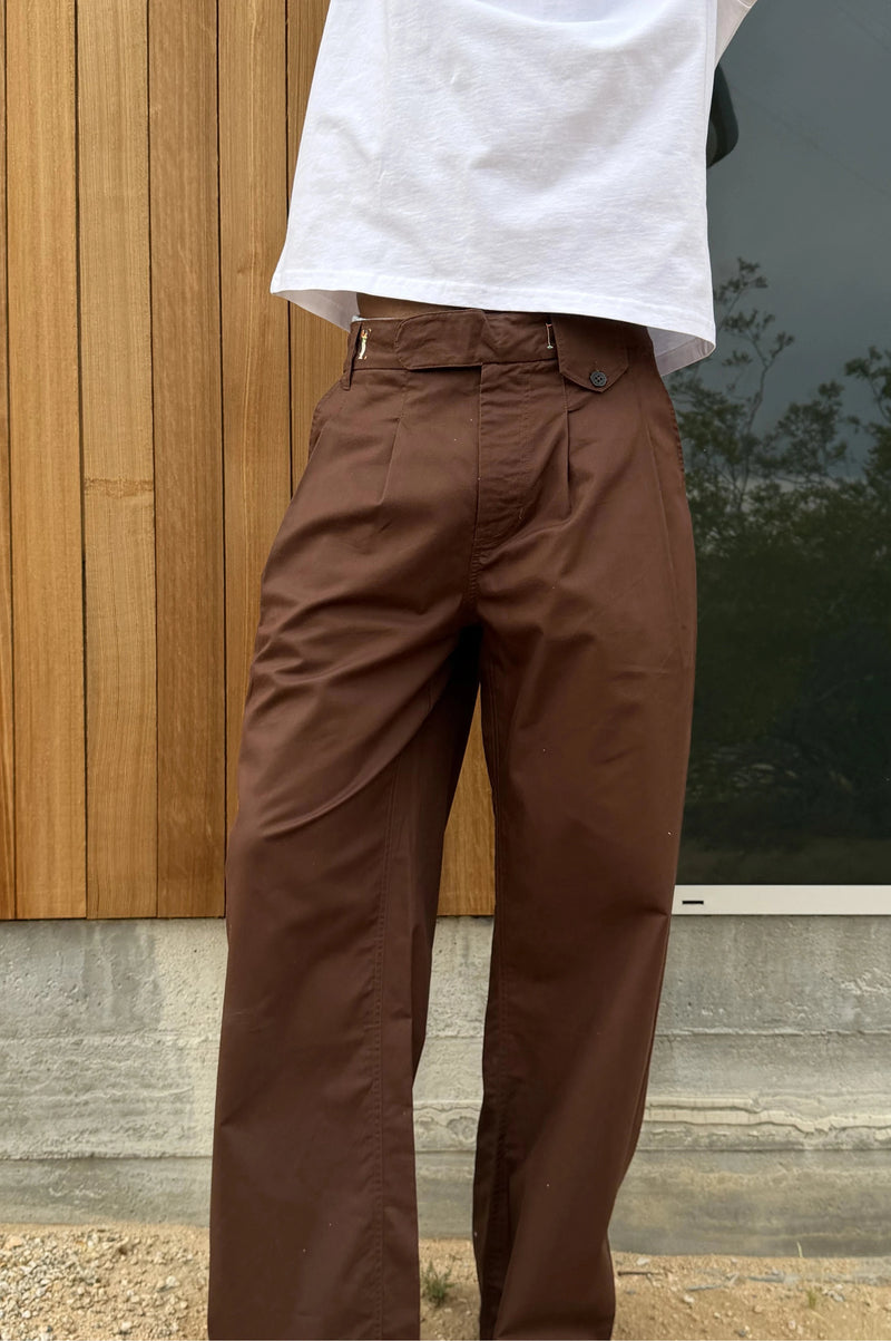 Pleated Chino Pants Brown