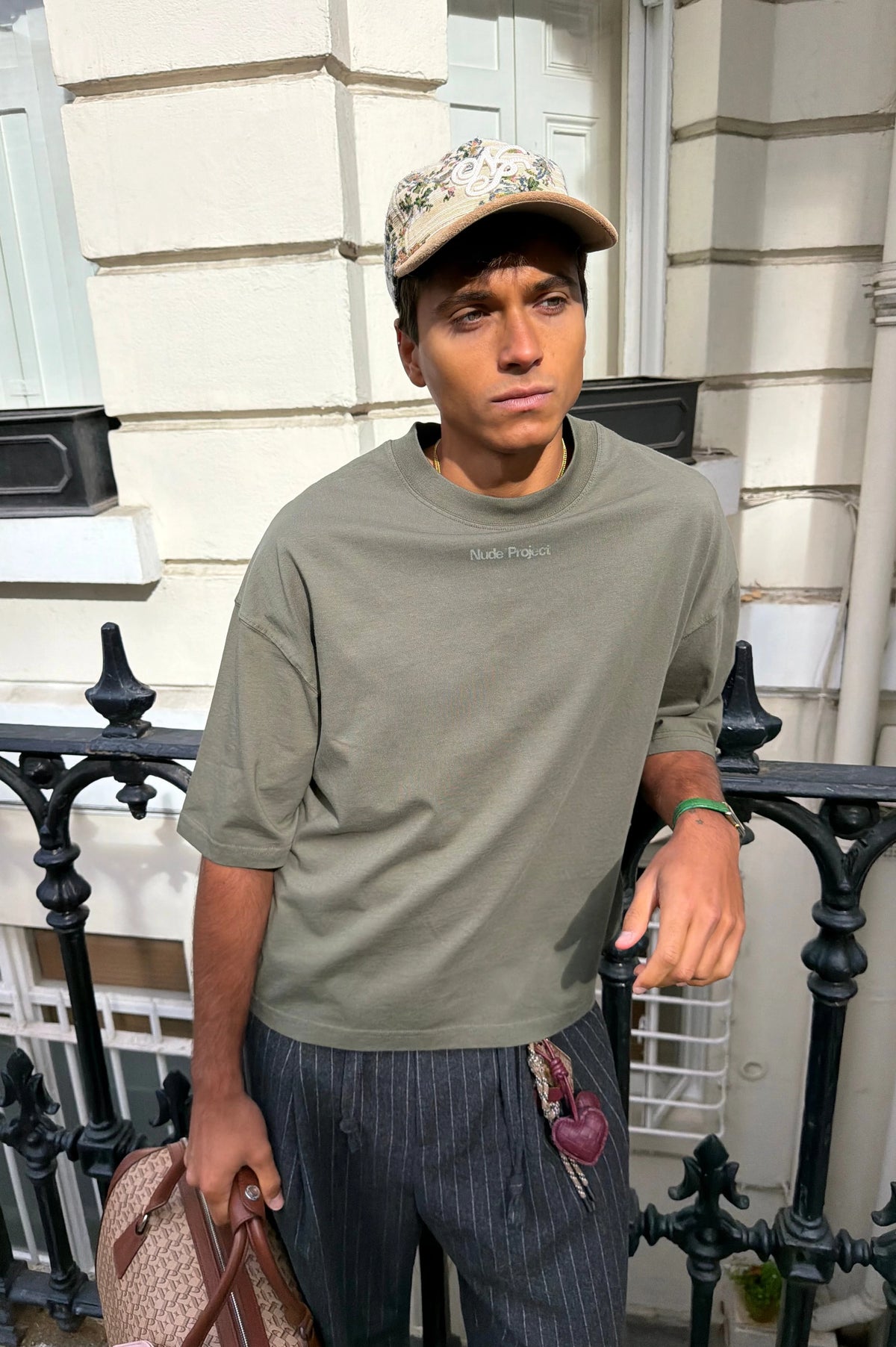 Hotel Tee Khaki