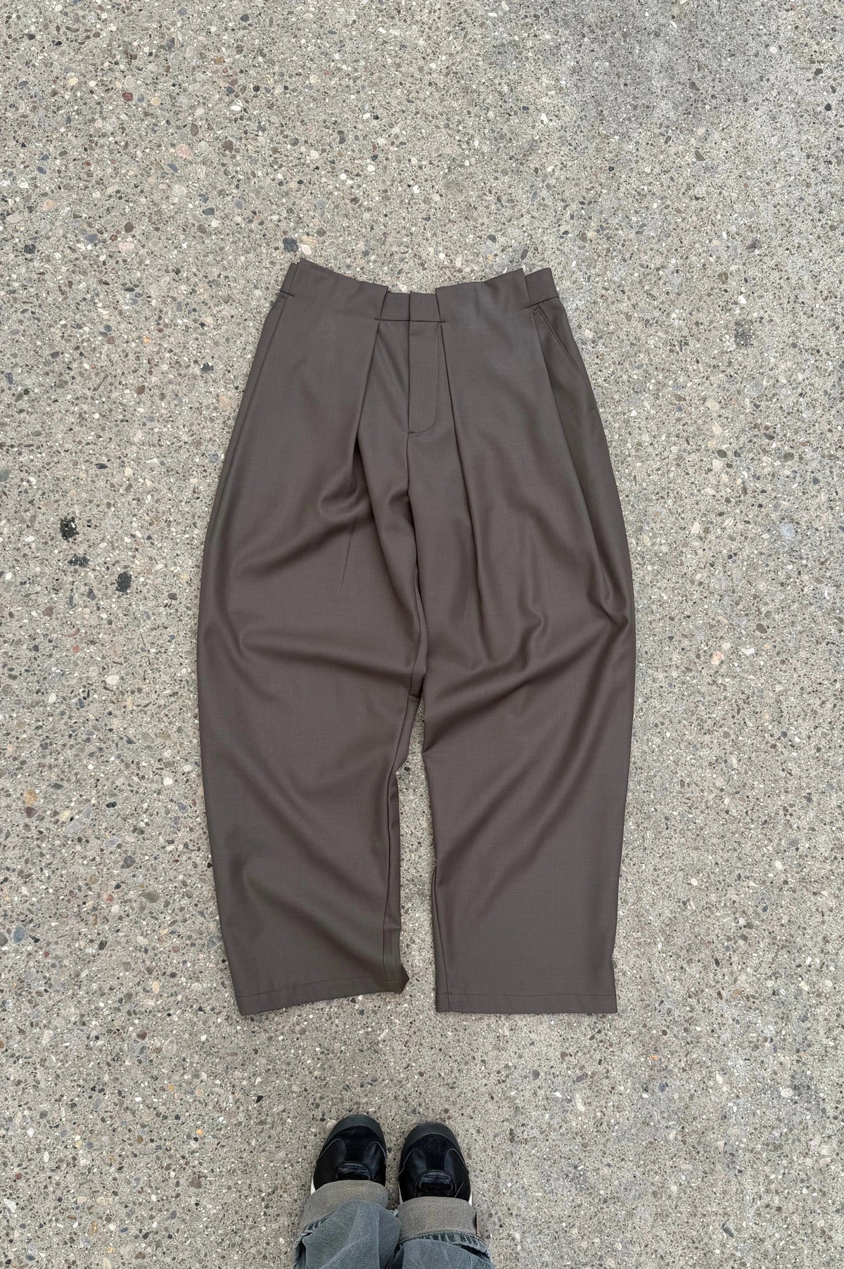 Louvre Tailoring Pants Brown