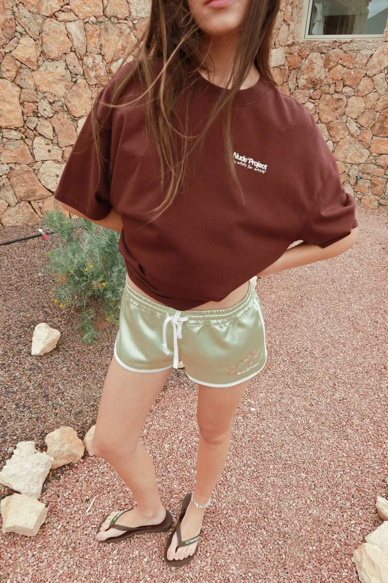 Juicyyyy Tee Brown
