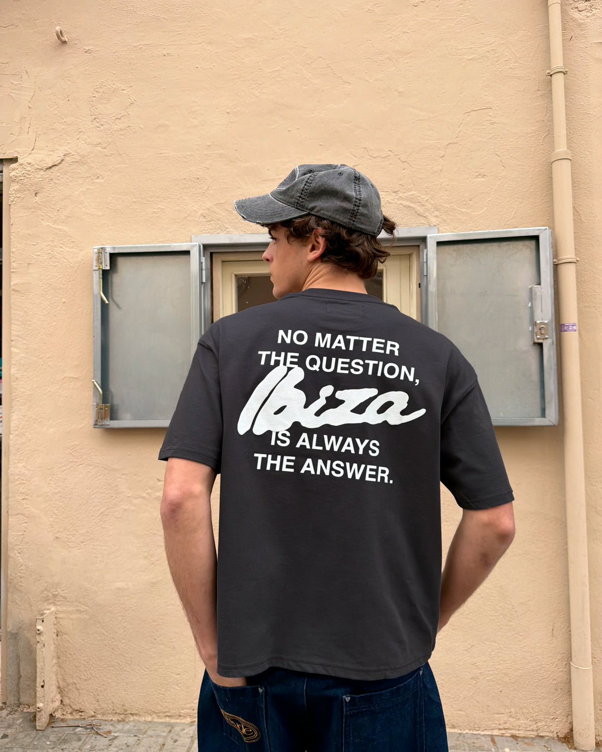 Camiseta Answer Gris Oscuro