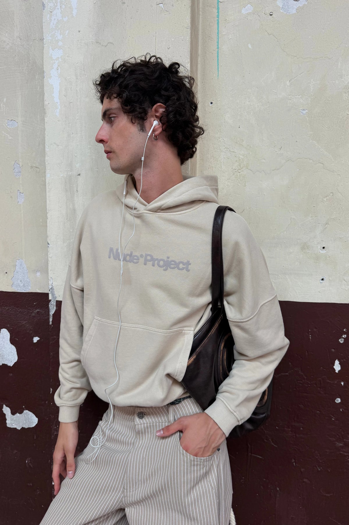 Box Logo Hoodie Ivory