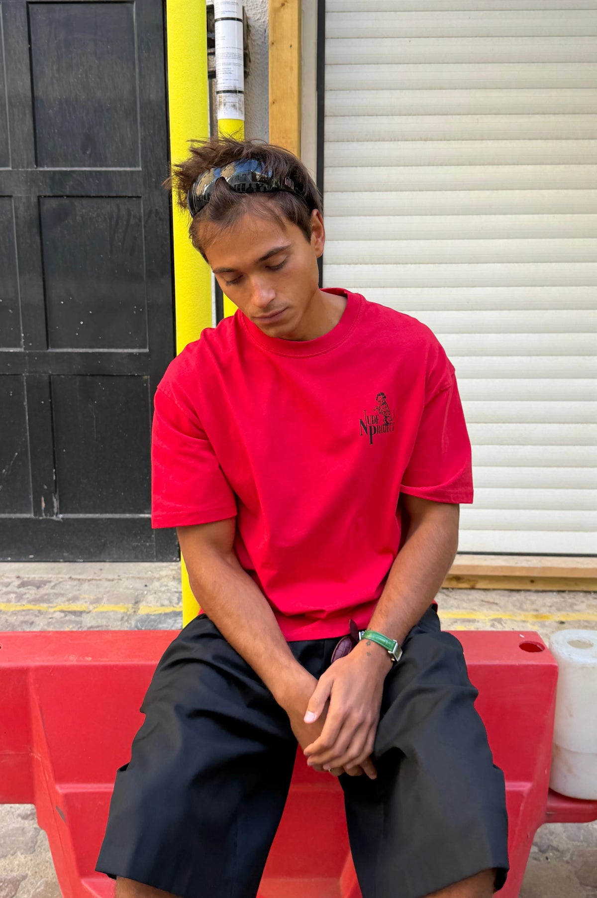Art & Business Tee Red