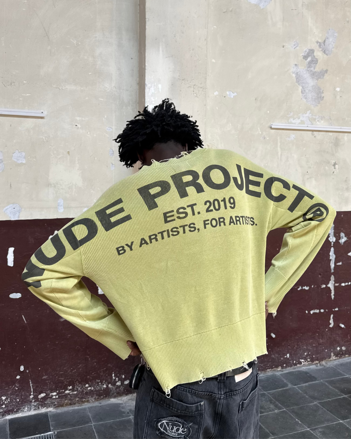 MAN [Model is 189cm/6'2” wearing size L]