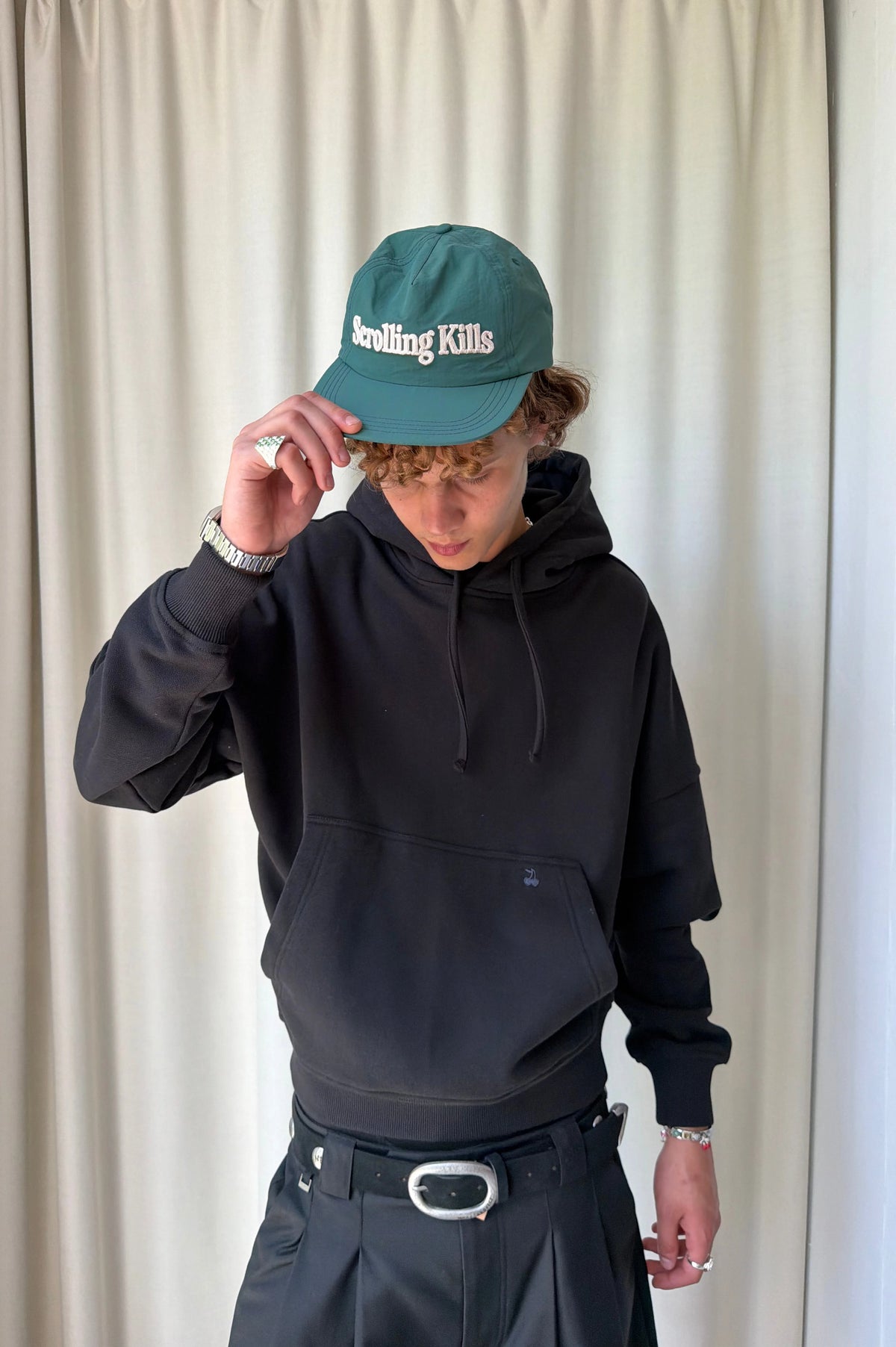 Scrolling Cap