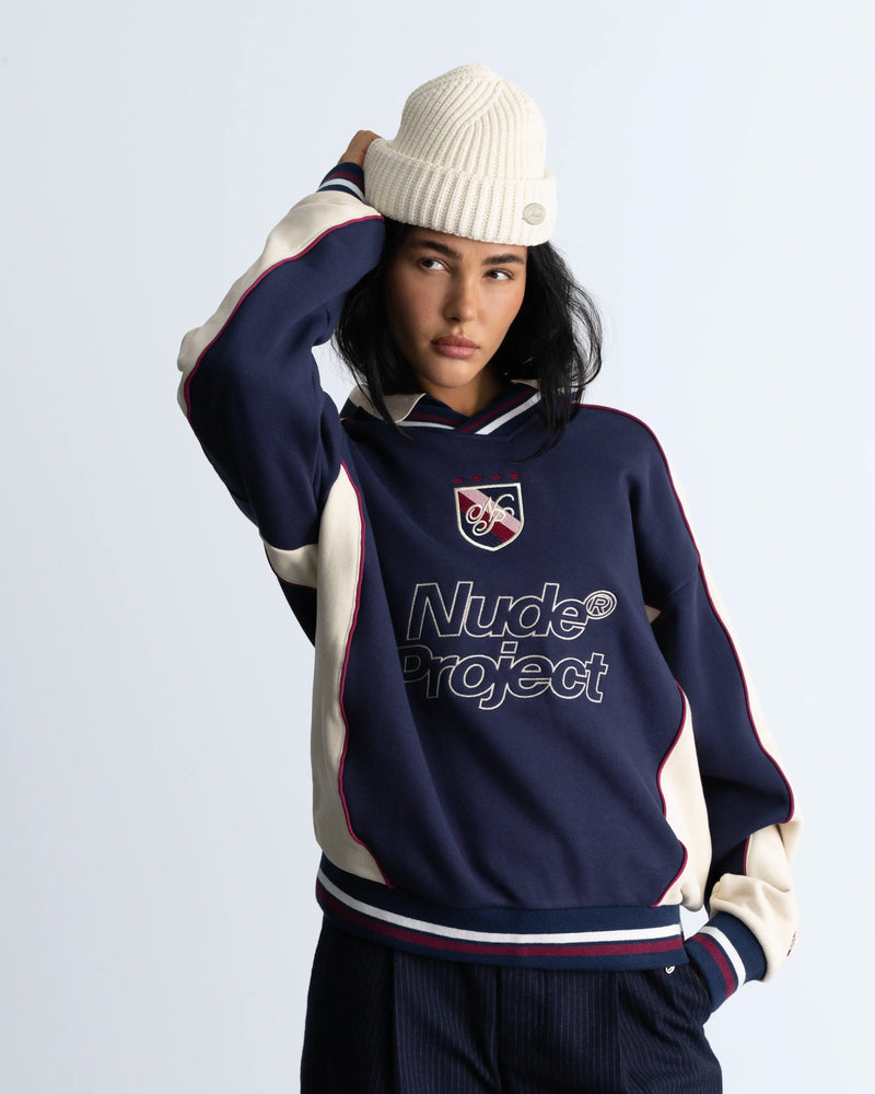 WOMAN [Model is 1.71 m / 5’7” wearing size M]