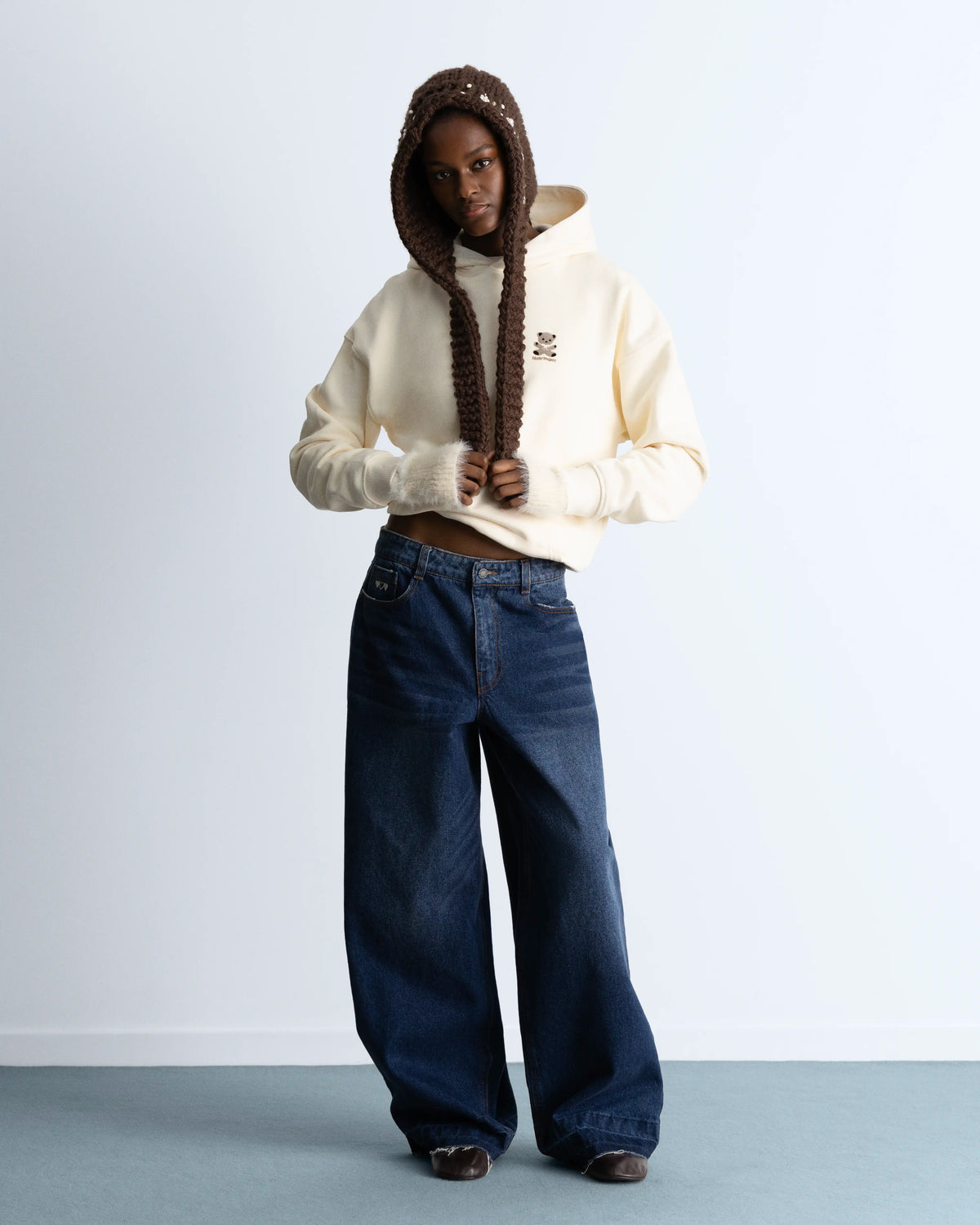 WOMAN [Model is 1.78 m / 5’10” wearing size M]