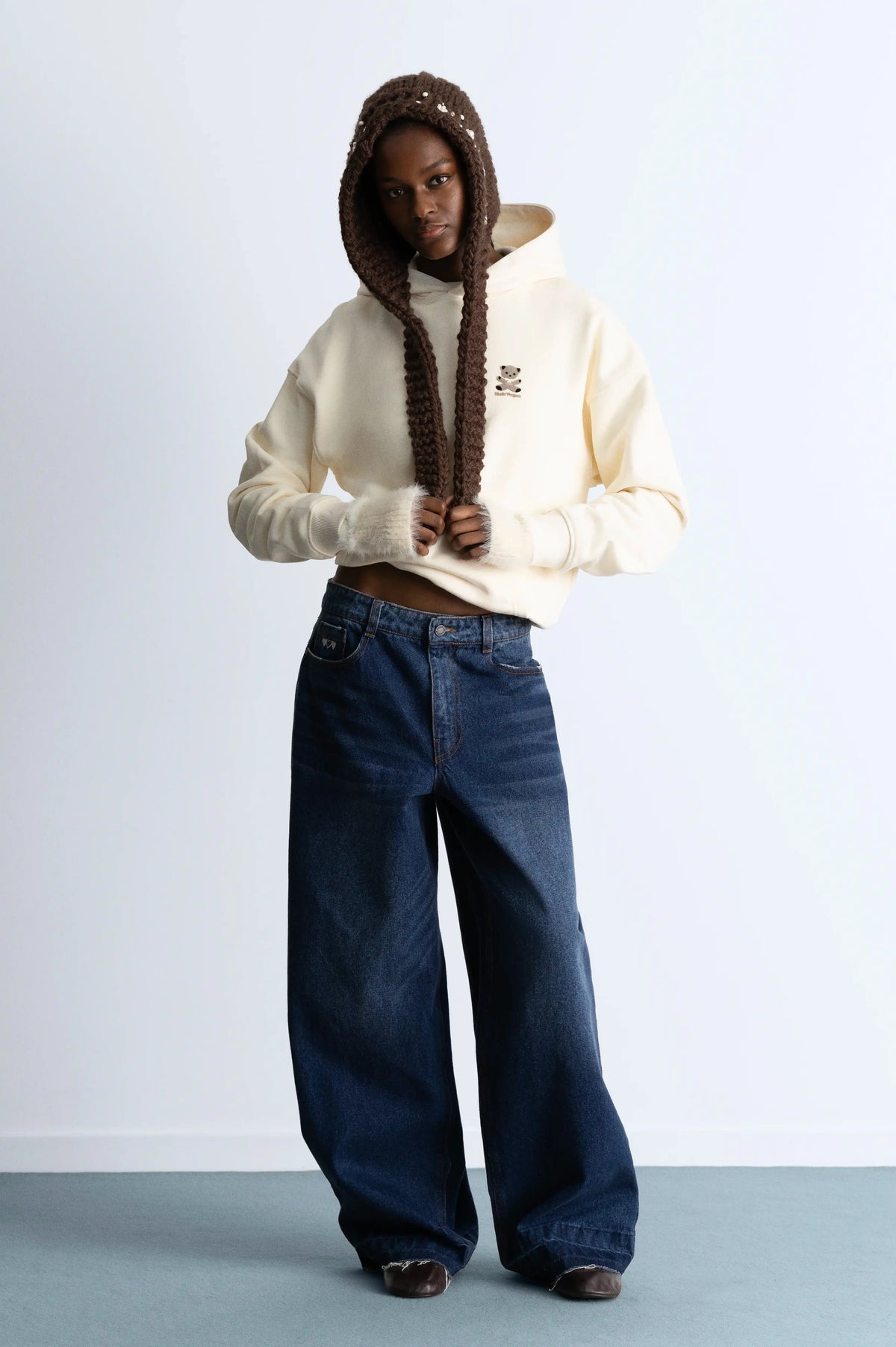 WOMAN [Model is 1.78 m / 5’10” wearing size M]