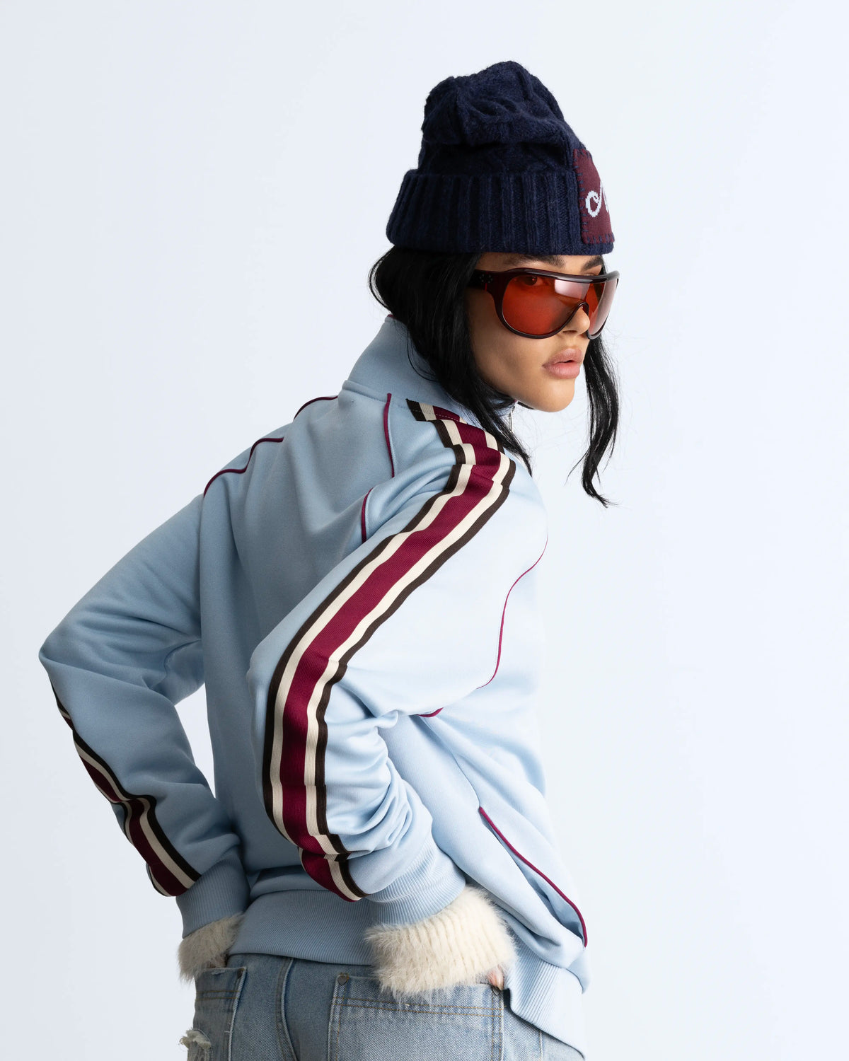 WOMAN [Model is 1.71 m / 5’7” wearing size M]