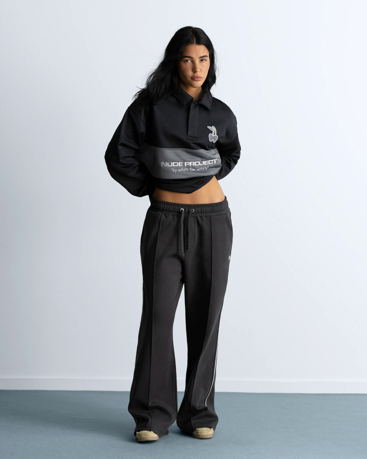 WOMAN [Model is 1.71 m / 5’7” wearing size M]