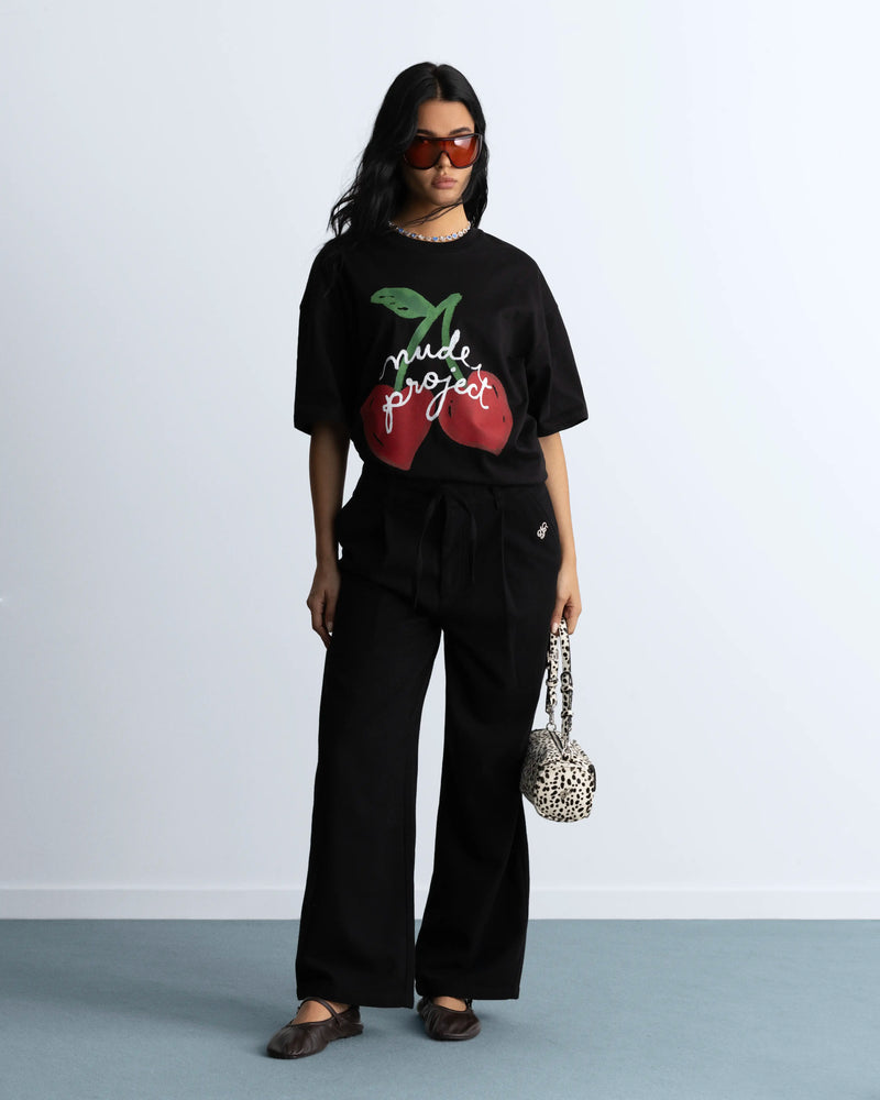 WOMAN [Model is 1.71 m / 5’7” wearing size M]