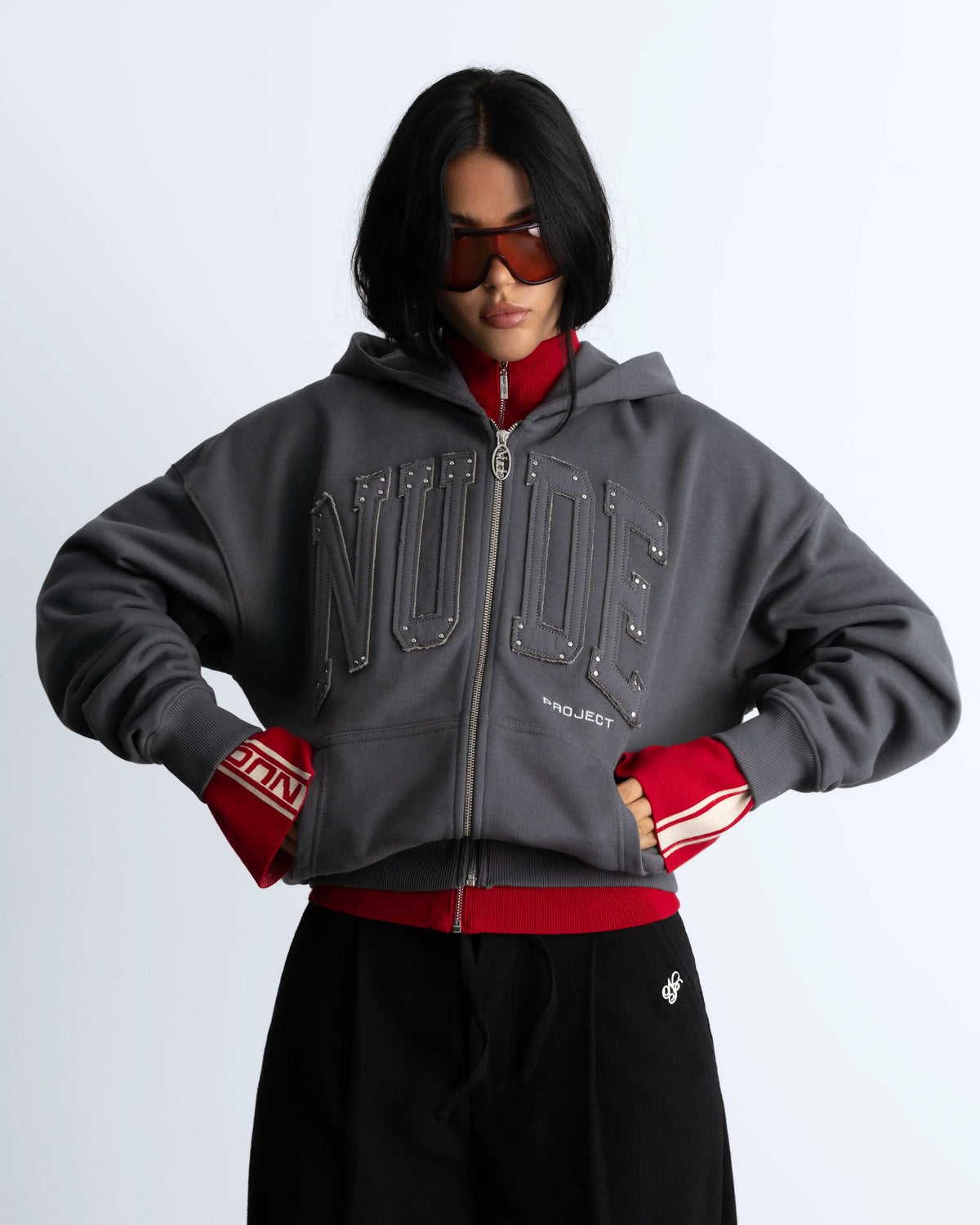 WOMAN [Model is 1.71 m / 5’7” wearing size M]