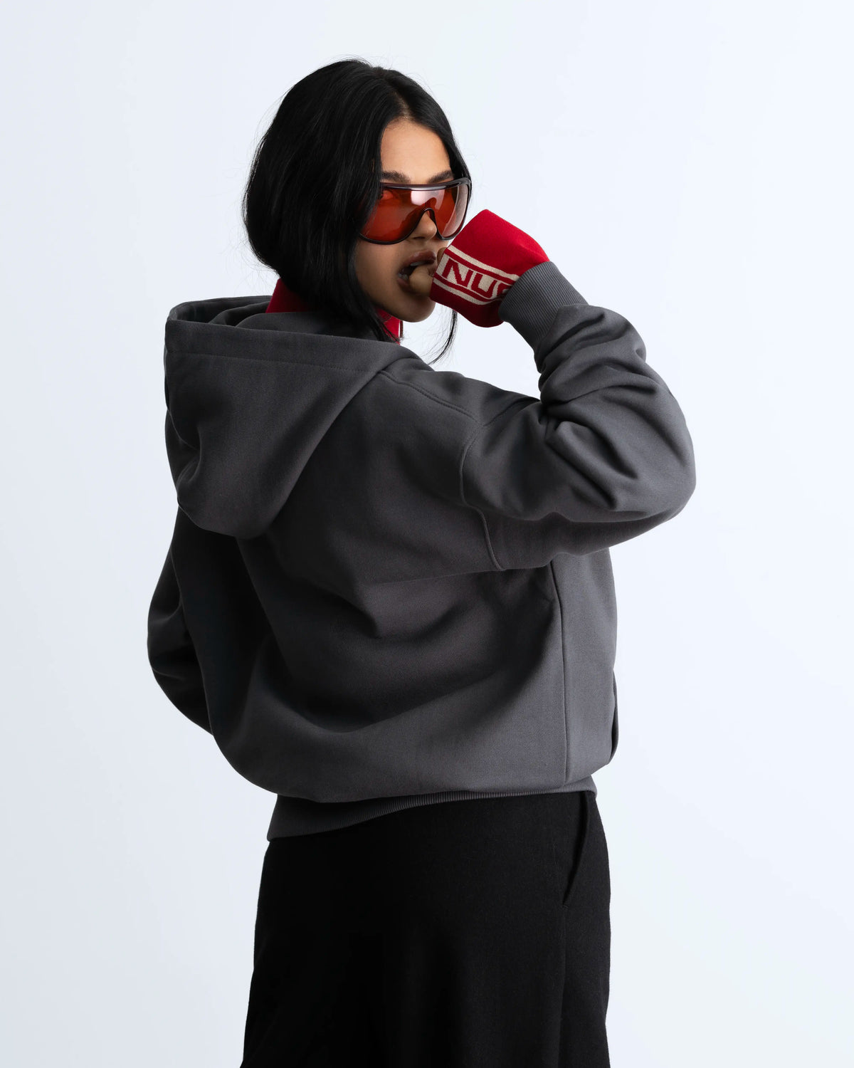 WOMAN [Model is 1.71 m / 5’7” wearing size M]