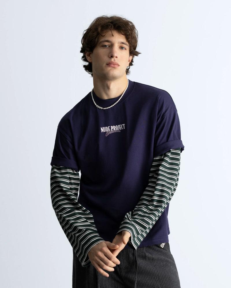 MAN [Model is 1.83 m / 6’0” wearing size M]