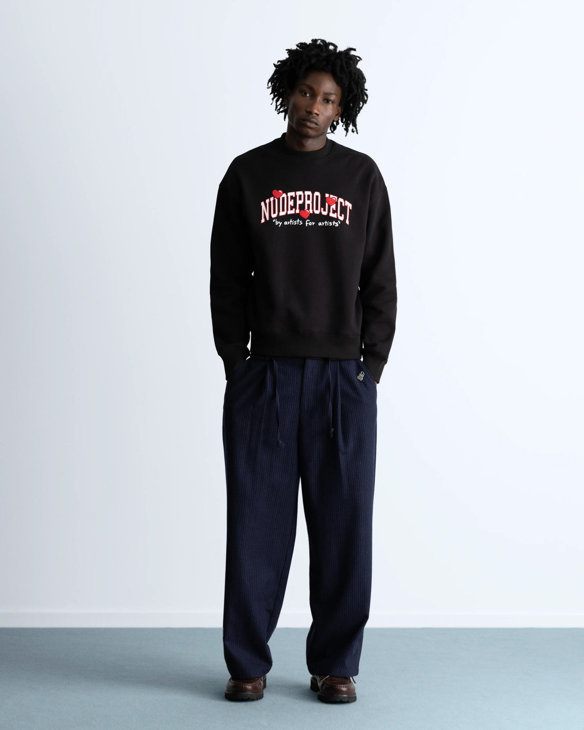 MAN [Model is 1.89 m / 6’2” wearing size M]