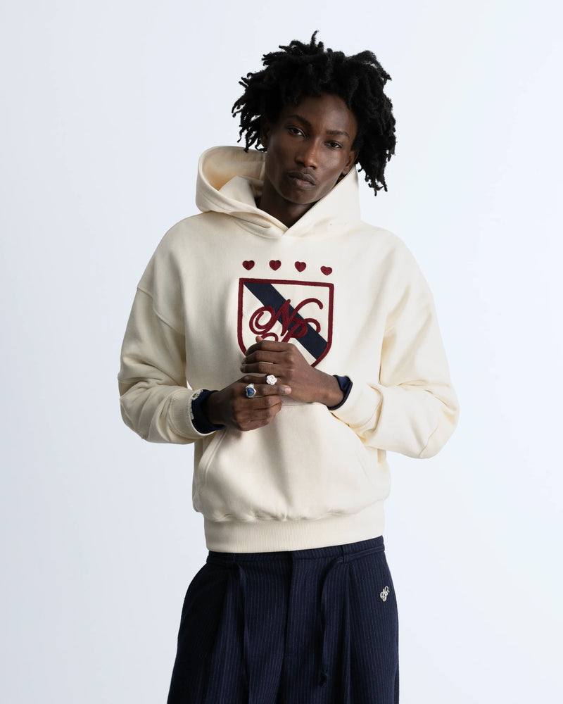 MAN [Model is 1.89 m / 6’2” wearing size M]