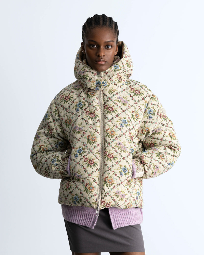 WOMAN [Model is 1.78 m / 5’10” wearing size S]