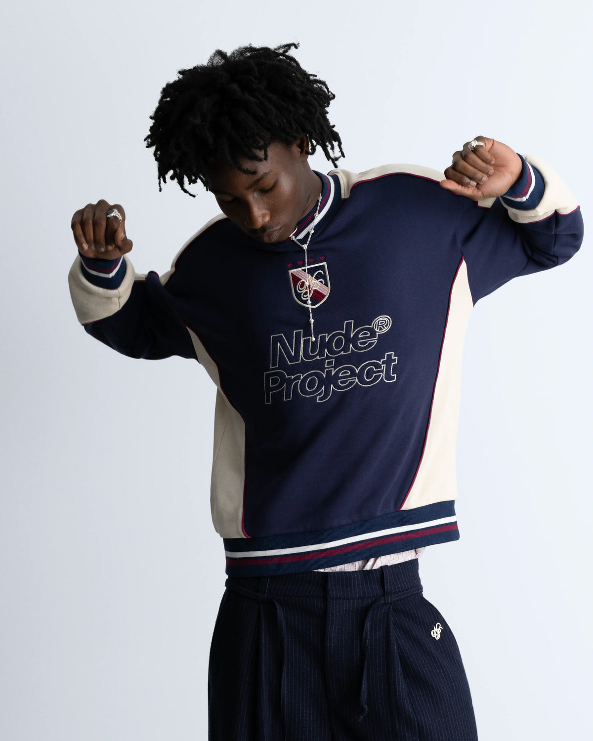 MAN [Model is 1.89 m / 6’2” wearing size M]