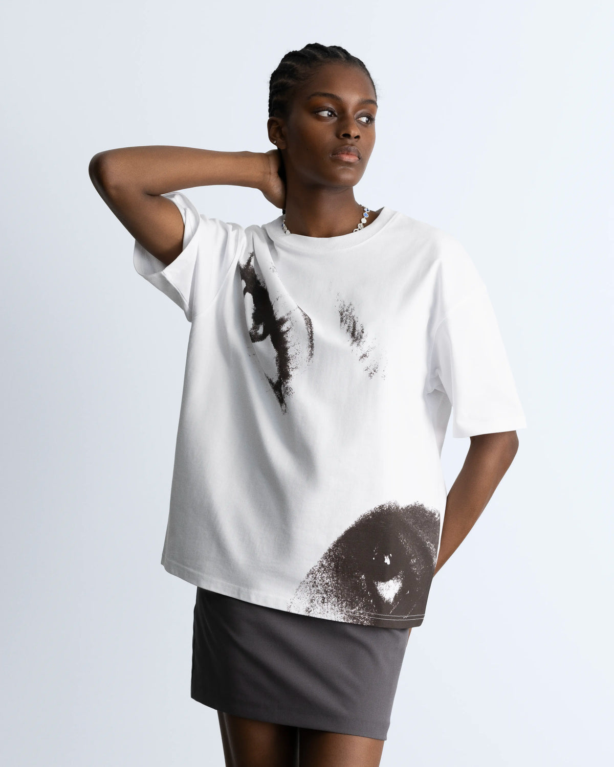 WOMAN [Model is 1.78 m / 5’10” wearing size M]