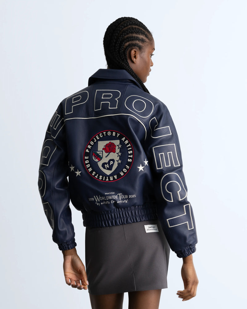 WOMAN [Model is 1.78 m / 5’10” wearing size S]